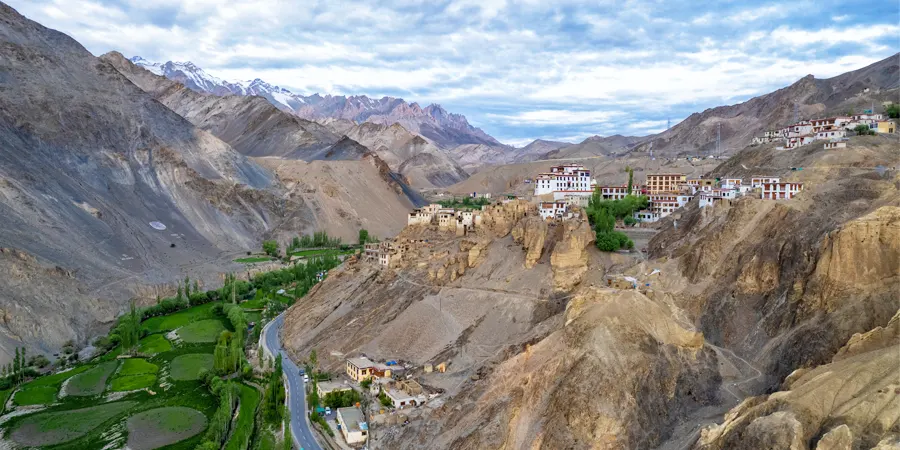Splendid Leh Family Gateway